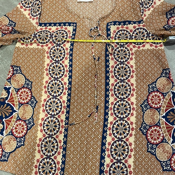 Altar’d State blouse - Picture 6 of 10